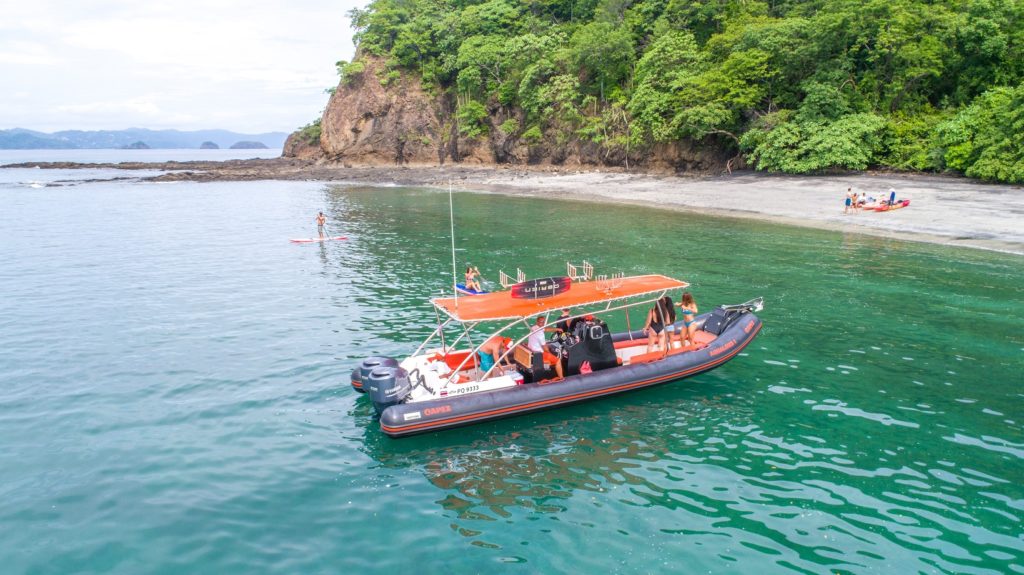 33 ft taxi boat, Fiberglass hull Inflatables Boats for professionals Apex Boats for professionals with console Deluxe tender line